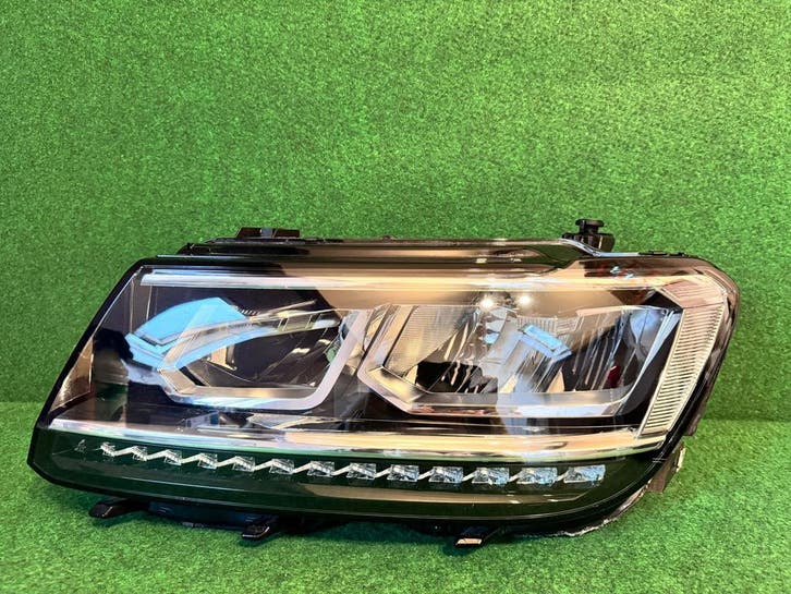 Phare av. gauche Volkswagen Tiguan 5NB II 2016 - 25 Full LED, Autos : Pièces & Accessoires, Éclairage, Volkswagen, Utilisé, Enlèvement