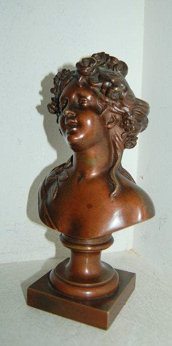 Beeldje - Flora - Brons