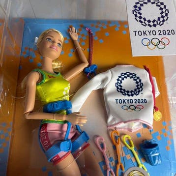 Barbie - Barbiepop 2x Barbie Tokyo 2020 Olympic Games Set -