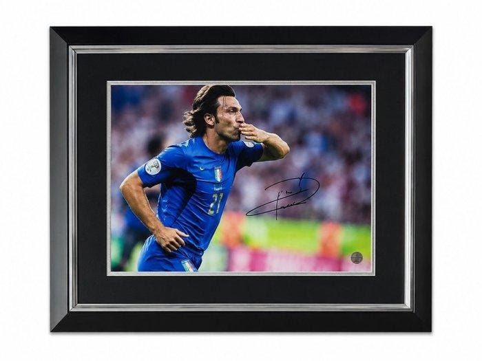 Italy - Wereldkampioenschap Voetbal - Andrea Pirlo Signed -, Collections, Collections Autre