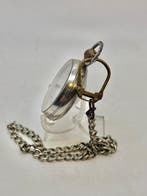 Cilindro Argento . Epoca 1900 . Swiss Made . Con catena, Nieuw