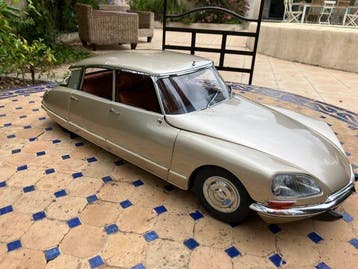 Altaya 1:8 - Voiture miniature - Citroën DS 21 Pallas