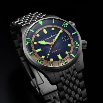 Spinnaker - Automatic - Sapphire - Swiss Super-LumiNova -