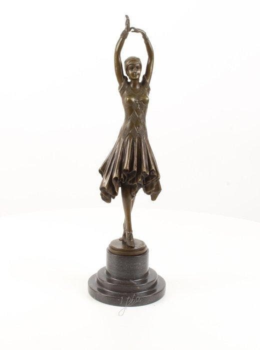 sculptuur, After Demetre Chiparus (1886–1947) – Miss Kita, Antiquités & Art, Curiosités & Brocante