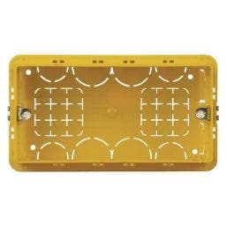 Boîtier Encastré Carré Jaune Bticino à 4 Modules 130x71x52, Bricolage & Construction, Électricité & Câbles, Verzenden