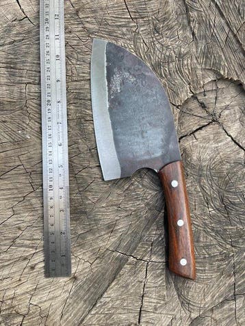 K Romain - Keukenmes - Chefs knife - Presentatie van