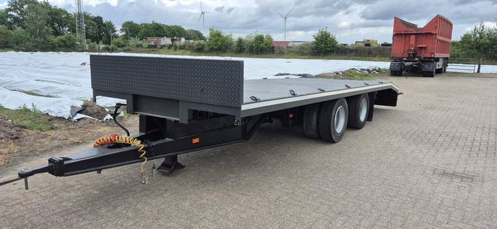 Veiling: Oprijwagen Veenhuis 16000 1981, Auto's, Vrachtwagens, Ophalen