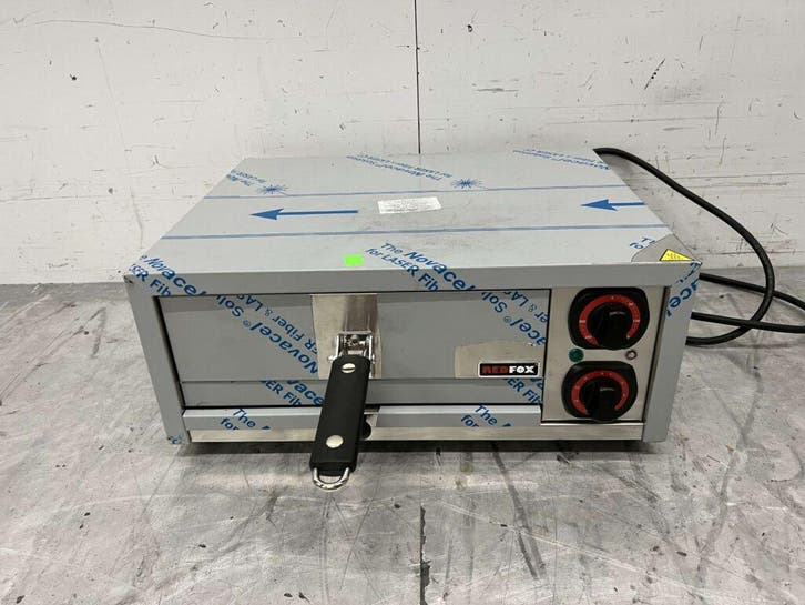 RVS Redfox Pizzaoven oven 230V Horeca, Zakelijke goederen, Horeca | Keukenapparatuur, Ophalen of Verzenden