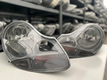 PORSCHE BOXSTER 986 XE KOPLAMP R L 99663105701 99663105801, Verzenden, Gebruikt, Porsche