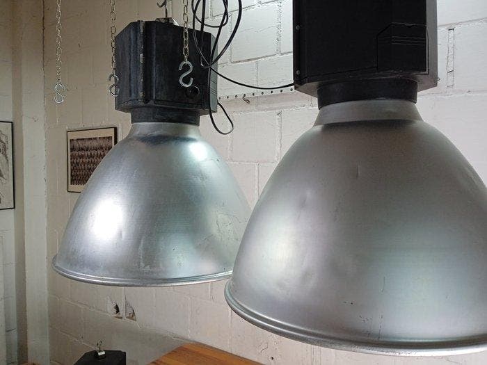 Plafondlamp (2) - Vintage-fabriekslamp - Aluminium, Staal,, Antiek en Kunst, Antiek | Wandborden en Tegels