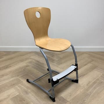 schoolstoel / leerlingstoel met voetenplank, VS Level76-LuPo, Huis en Inrichting, Gebruikt, Grijs, Hout, Eén