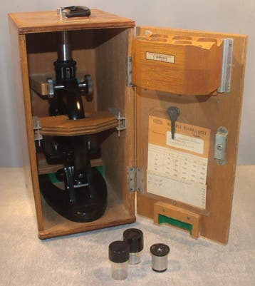 Monocular compound microscope - 1960-1970 - Japan - Olympus, Verzamelen