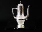 Gemerkt zie foto - Theepot - Een verzilverde theepot