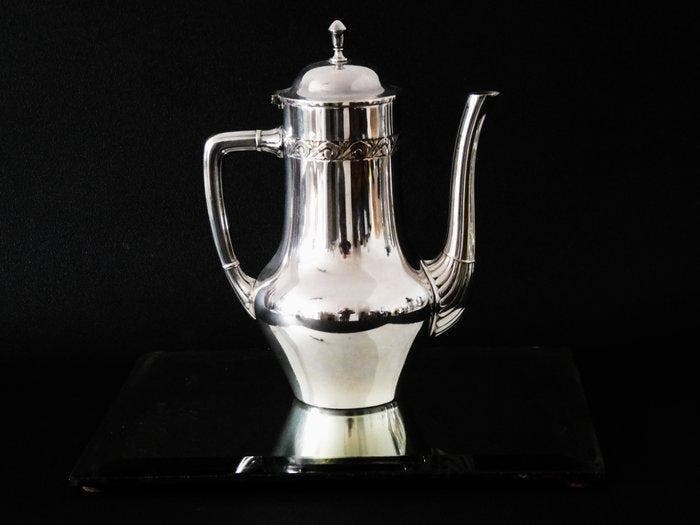 Gemerkt zie foto - Theepot - Een verzilverde theepot, Antiek en Kunst, Antiek | Meubels | Tafels