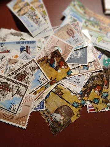 Belgique - Lot de timbres-poste 1 000 timbres de 10 fr
