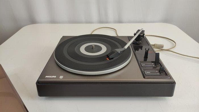 Philips - 224 – Klassiek en functioneel ontwerp, TV, Hi-fi & Vidéo, Radios