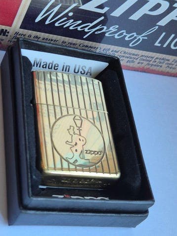 Zippo - Classic Reveler Design with Stripes Armor Case -, Nieuw