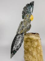 Handgesneden vogel op kristalsteen - No reserve price