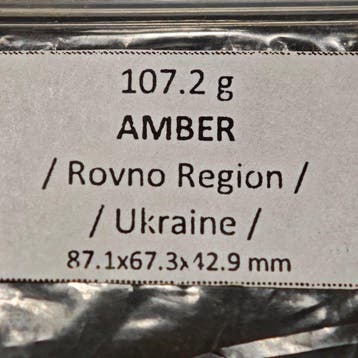 Amber Ruw - Hoogte: 87 mm - Breedte: 67 mm- 107 g