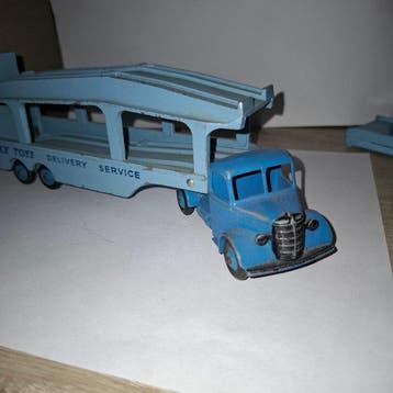 Dinky Toys 1:50 - Camion miniature - Bedford Car Transporter