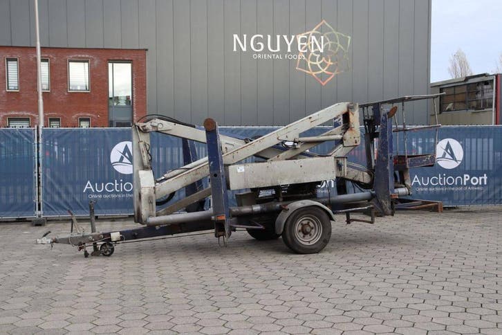 Veiling: Aanhangerhoogwerker Euro Access MZ 16 51 2000, Articles professionnels, Machines & Construction | Ascenseurs, Échafaudages & Échelles