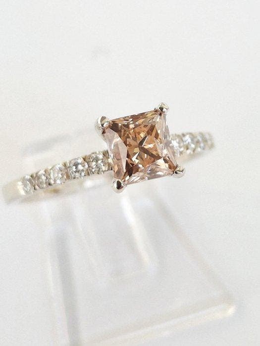 Zonder minimumprijs - Ring - 14 karaat Witgoud - 1.17ct. tw., Handtassen en Accessoires, Ringen
