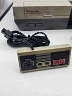 Nintendo - Nes - RARE 8-BIT 1985 Nes + Controller / Topgun +, Games en Spelcomputers, Nieuw