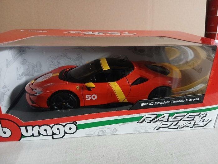 Burago 1:18 - Modelauto - SF90 Stradale Assetto Fiorano -, Hobby & Loisirs créatifs, Voitures miniatures | 1:5 à 1:12