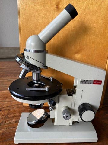 Monocular compound microscope - Biolam - 1900-1910 - Rusland