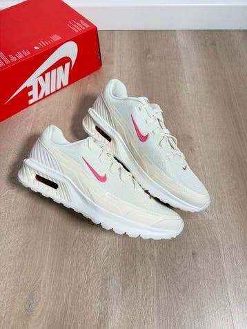 Nike - Sneakers - Maat: EU 44.5 - Nieuw met tags