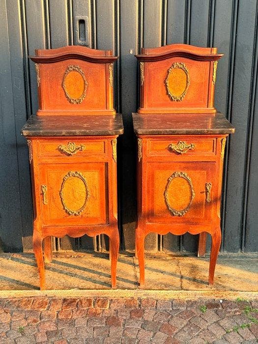 Nachtkastje (2) - Hout, Marmer - Een paar originele, Antiquités & Art, Antiquités | Autres Antiquités