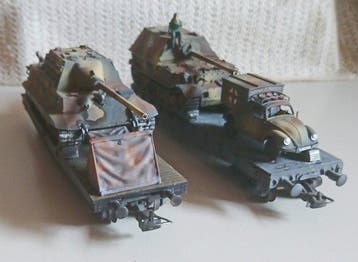 Liliput, Roco H0 - Modeltrein goederenwagon (2) - Militaire, Nieuw