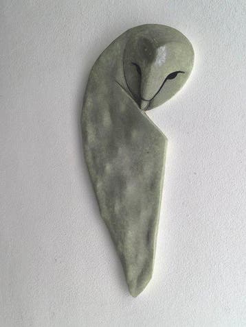 Federico Alibrio - Reliëf, Shadow of Wisdom - Leaf Barn Owl
