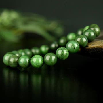 Echte natuurlijke nephrietjade - hoge kwaliteit- 27.9 g