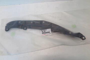 Toyota Avensis T27 T29 rechter voorbumper spatbordlijst 7685, Verzenden