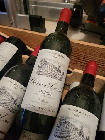 1981 Chateau des Tourelles - Médoc Cru Bourgeois - 12, Verzamelen, Wijnen, Nieuw