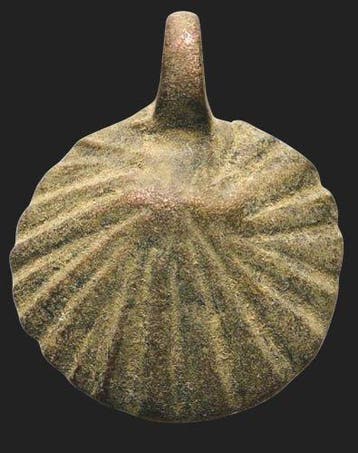 Middeleeuwen, kruisvaardersperiode Brons, Oude pelgrimschelp