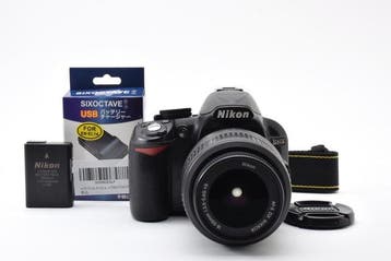 Nikon D3100 + AF-S DX Nikkor 3.5-5.6/18-55mm G VR Digitale