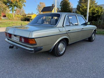Mercedes-Benz - 200 - NO RESERVE - 1985