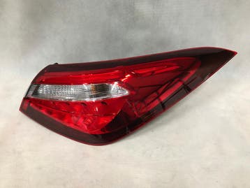 Mercedes CLA W118 18-23 rechter achterlicht PÓ LED Europa, Auto-onderdelen, Verlichting, Verzenden, Gebruikt
