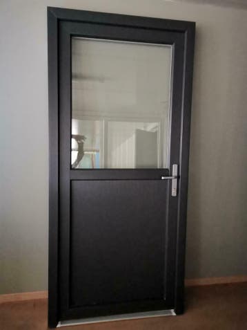 Deur 98x210 NIEUW! ideaal voor garage, tuinhuis. OP VOORRAAD, 80 tot 100 cm, Nieuw, Ophalen of Verzenden, Buitendeur