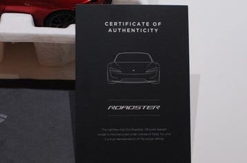 Tesla-models 1:18 - Modelauto - Tesla Roadster - Rood