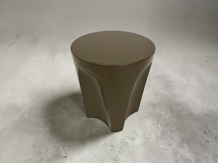 B&B Italia - Naoto Fukasawa - Bijzettafel - Colosseo -, Antiek en Kunst, Kunst | Designobjecten