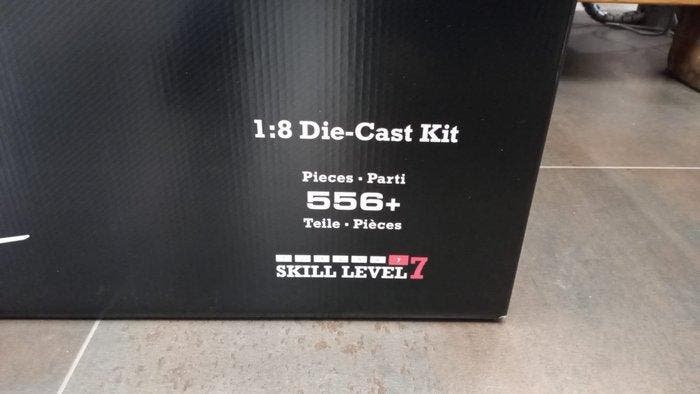 Pocher 1:8 - Modelauto - Pagani Utopia Coupe bianco perla, Hobby en Vrije tijd, Modelauto's | 1:5 tot 1:12