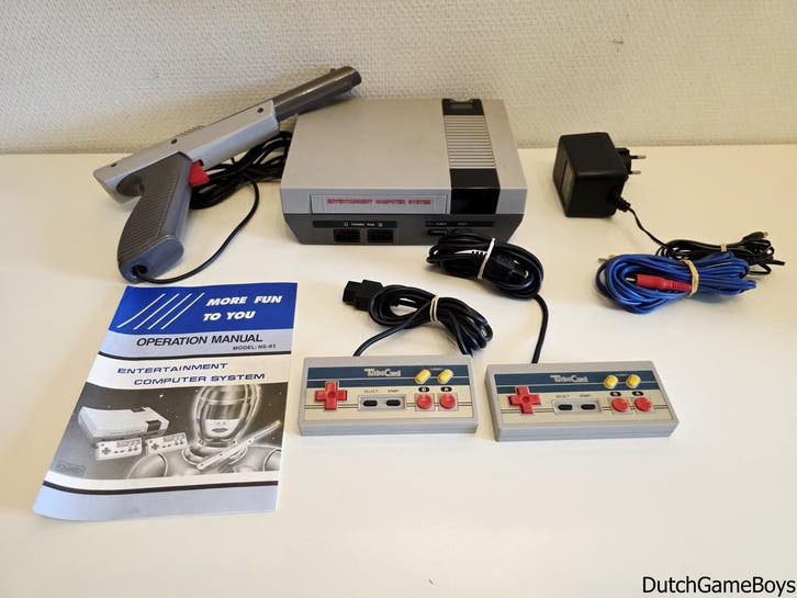 Nintendo Nes -  Clone Console + 2 Controller + Zapper, Games en Spelcomputers, Spelcomputers | Nintendo NES, Gebruikt, Verzenden