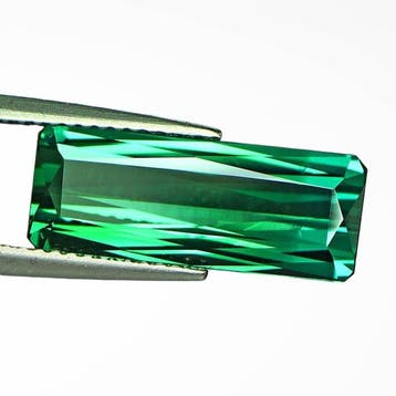 1 pcs Groen Toermalijn - 5.04 ct - nternational Colored