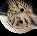 Laat-Romeins / Vroeg-Byzantijns - olielamp in sigillata -