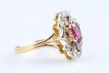 Ring - 18 karaat Geel goud, Witgoud - 0.47ct. tw. Robijn -