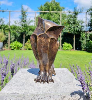Statuette, gestilleerde uil - 26 cm - Bronze