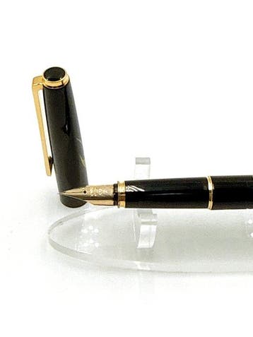 Pilot Fountain Pen – 14K 585 Gold Nib – Black & Gold –, Collections, Stylos
